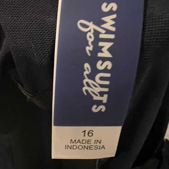 Navy Blouson keyhole tank swim top - Picture 3 of 3